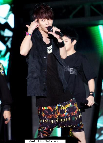 B2ST/Beast. - Cum spui tu, JunHyung - Formatii.