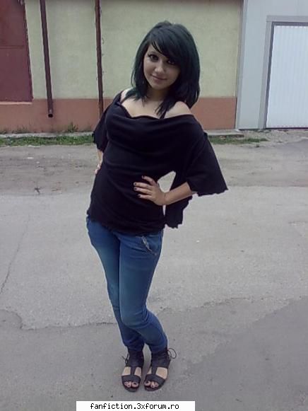 Brookelle Black - Well ... Eu sunt Brookelle about me : - am 15 ani - Welcome!