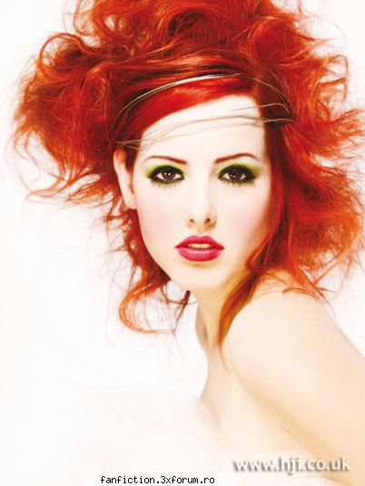 Hot or Not - Not, prea Barbie si prea zburlita la par - Have Fun!