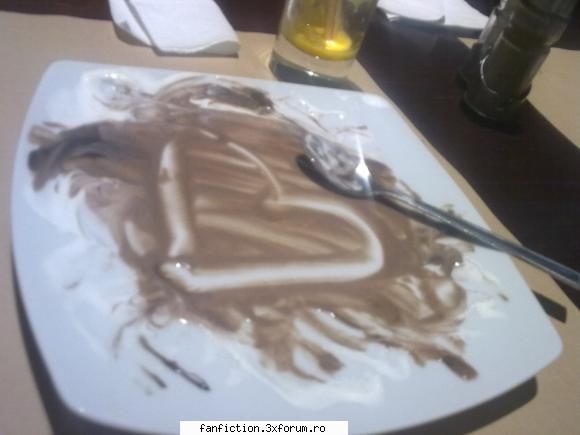 Imagini artistice - mda..eu am ceva cu Pizza Hut - Fan Art.