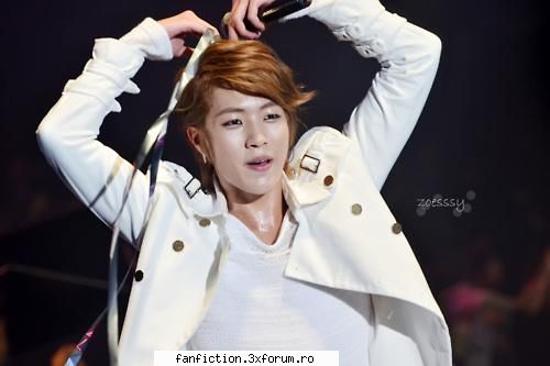 Infinite - Ce-mi place cum ii sta asa lui SungYeol - Formatii.