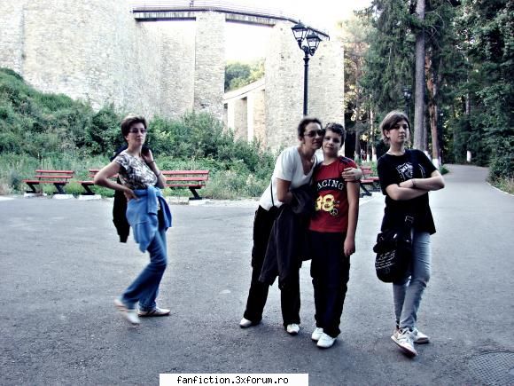 Vişină it`s here. ;;] - ]. Scuzati-mi fata. Aici e fiecare pe legea lui - Welcome!