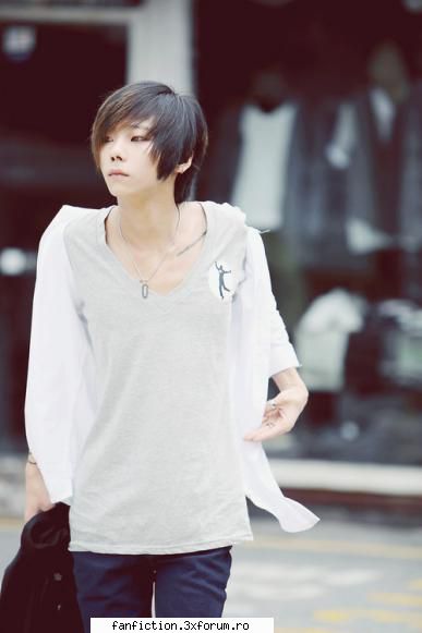 Yu Ha Min. - In fine. I just love this pic - Other stars.
